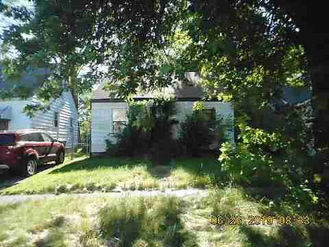 16184 Strathmoor (1)_m.jpg